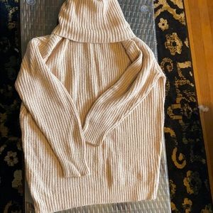 Oversized turtle neck, beige size small